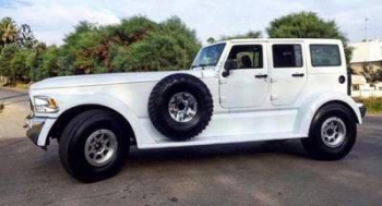 В ОАЭ "скрестили" Jeep Wrangler и Dodge