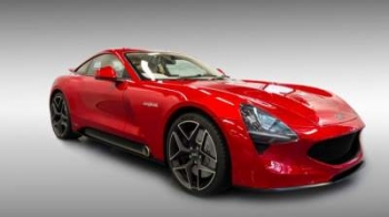 Опубликованы кадры ручной сборки спорткара за $118 000
