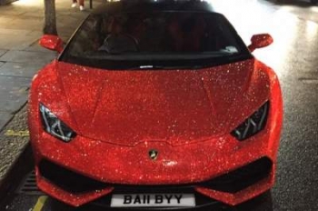 В Лондоне появился самый гламурный суперкар Lamborghini