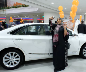 Открылся первый в мире "женский" автосалон