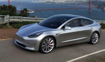 Эксперт составил целый список дефектов автомобиля Tesla 3