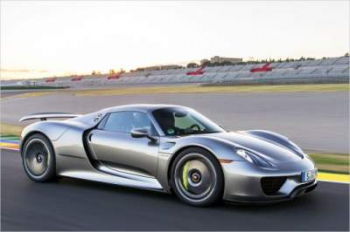 Названы самые быстрые модели Porsche