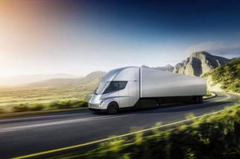 Беспилотные электрические грузовики Tesla Semi доставили первый груз