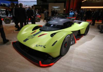 Валькирия: Aston Martin показал шикарный автомобиль в Женеве