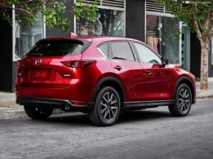 Кроссовер Mazda CX-5 попал в ТОП-25 российского рынка