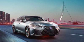 Lexus представил седан ES седьмого поколения