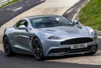 На аукционе в США продали легендарный Aston Martin "агента 007"