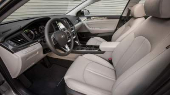 Hyundai показала новую версию гибрида Sonata