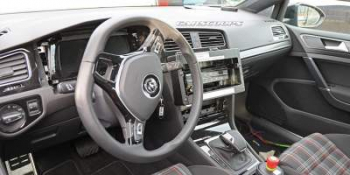 Новый Volkswagen Golf заметили на дорожных тестах