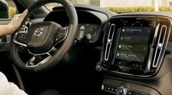 В автомобилях Volvo появится помощник Google <span id=