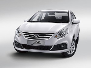 Китайский JAC возобновил продажи легковых автомобилей в России‍