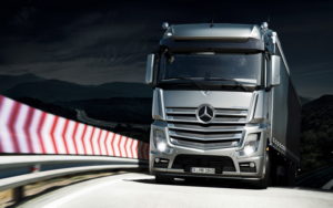 Mercedes-Benя Actros стал самым популярным иностранным грузовиком в РФ