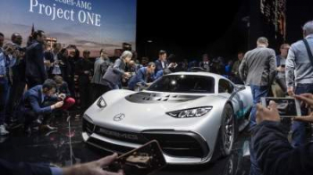 Mercedes показал уникальный гиперкар в работе