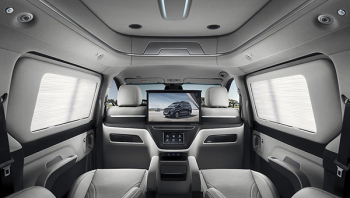 Минивэн Hyundai H-1 получил роскошную версию «лимузин»‍