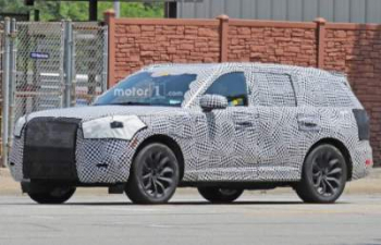 Появились фото прототипа Lincoln Aviator 