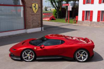 Ferrari похвалилась мощной новинкой