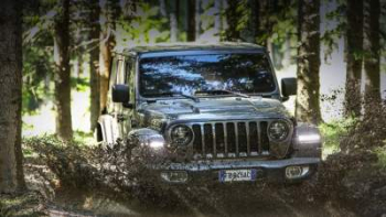 Jeep предлагает европейским покупателям Wrangler два мотора