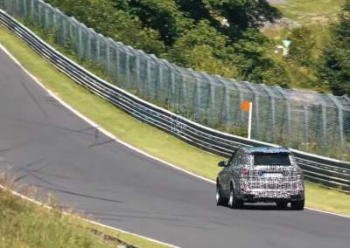 Скоростные испытания нового BMW X5 M удалось снять на видео