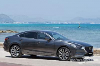 Автомобильный рынок Украины пополнился новой версией Mazda 6