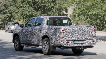 Новую версию Mitsubishi L200 впервые засняли на дороге
