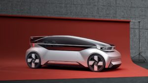 Компания Volvo представила автомобиль 360c без руля и педалей‍