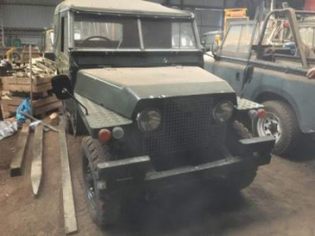 В Шотландии найдены раритетные модели Land Rover