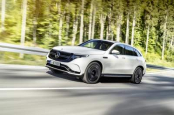 Mercedes-Benz EQC: компания показала конкурента Tesla