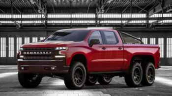 Пикап Chevrolet поставили на шесть колес