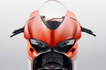Новые модели Ducati представят онлайн