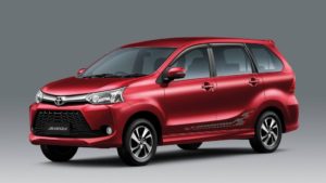 Обновленный минивэн Toyota Avanza 2019 вызвал ажиотажный спрос