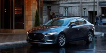 Mazda презентовала новую "тройку"