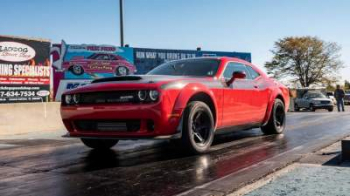 Тюнеры добавили "лошадей" карбоновому Dodge Demon