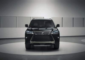 Lexus создала самый черный внедорожник