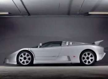 Bugatti с интересной историей продадут на аукционе в Париже